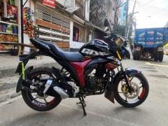 Suzuki Gixxer Dual Disc Dual Tone